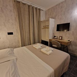 Hotel Agora